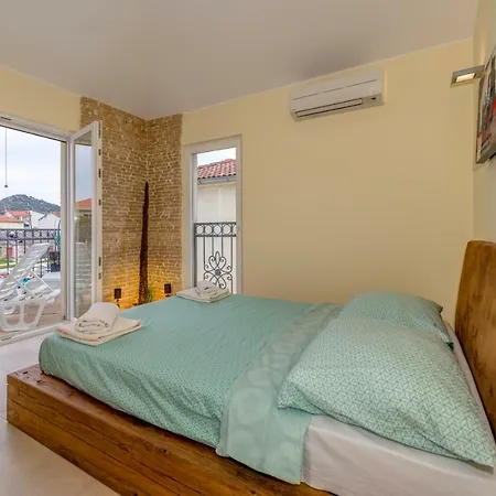 Tipa 1 Villa
