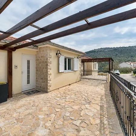 Villa Tipa 1 Rogoznica (Sibenik-Knin)