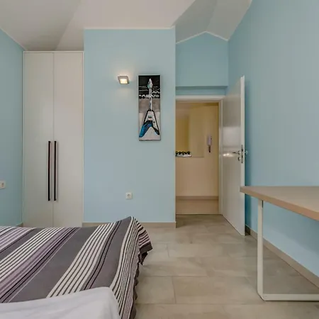 Villa Tipa 1 *